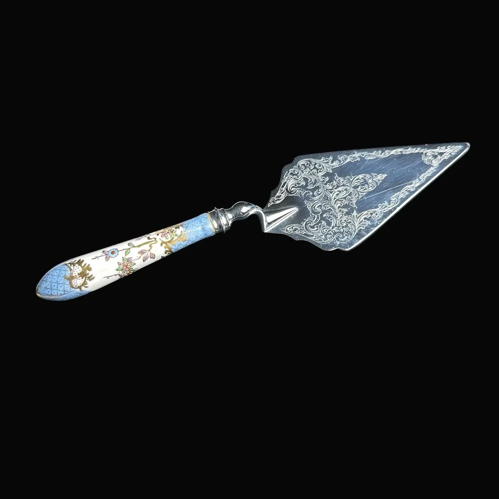 AE Lewis & Co Sheffield England Cake Server Engraved Silver Porcelain Handle